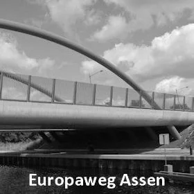 Viaduct en fietsbrug over de Vaart te Assen